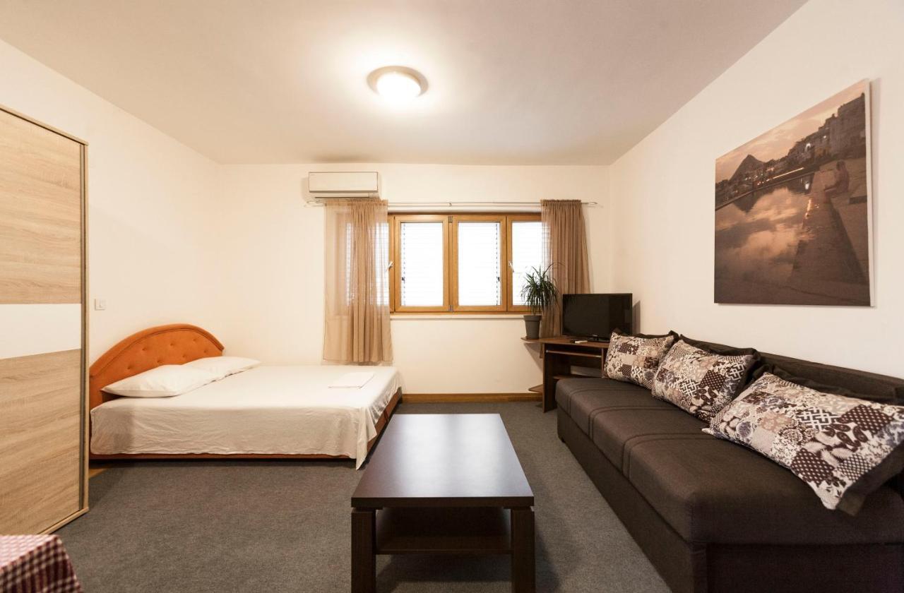 Apartment-Hotel Vila Petrovic-Becici بودفا المظهر الخارجي الصورة