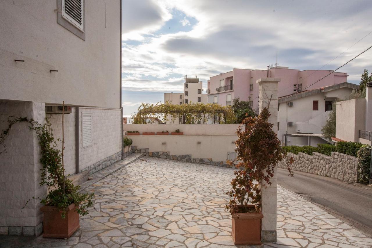 Apartment-Hotel Vila Petrovic-Becici بودفا المظهر الخارجي الصورة